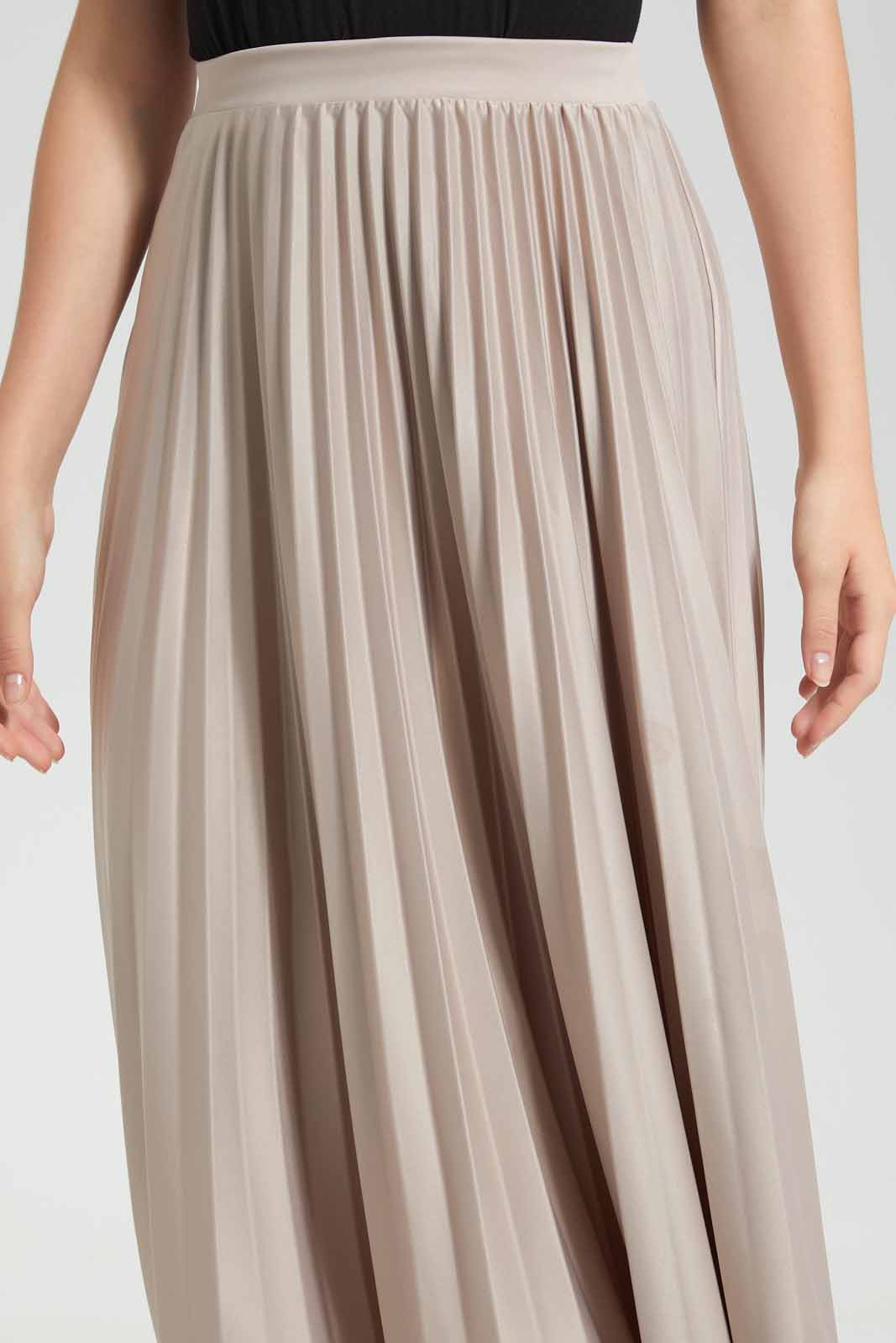 Redtag-Beige-Pleated-Midi-Skirt-without-front-wrap-Category:Skirts,-Colour:Beige,-Deals:New-In,-Filter:Women's-Clothing,-KSH,-New-In-Women,-Non-Sale,-Section:Women,-W22O,-Women-Skirts-Women's-