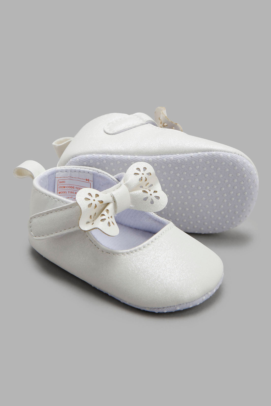 Redtag-White-Pram-Shoe-Category:Shoes,-Colour:White,-Deals:New-In,-Filter:Baby-Footwear-(0-to-18-Mths),-NBF-Shoes,-New-In-NBF-FOO,-Non-Sale,-Section:Boys-(0-to-14Yrs),-W22B-Baby-0 to 18 Months