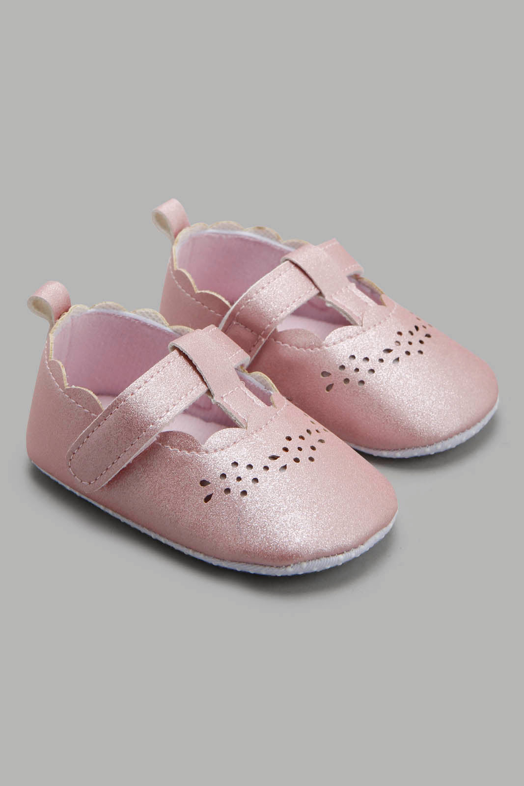 Redtag-Pink-Pram-Shoe-Category:Shoes,-Colour:Pink,-Deals:New-In,-Filter:Baby-Footwear-(0-to-18-Mths),-NBF-Shoes,-New-In-NBF-FOO,-Non-Sale,-Section:Boys-(0-to-14Yrs),-W22B-Baby-0 to 18 Months