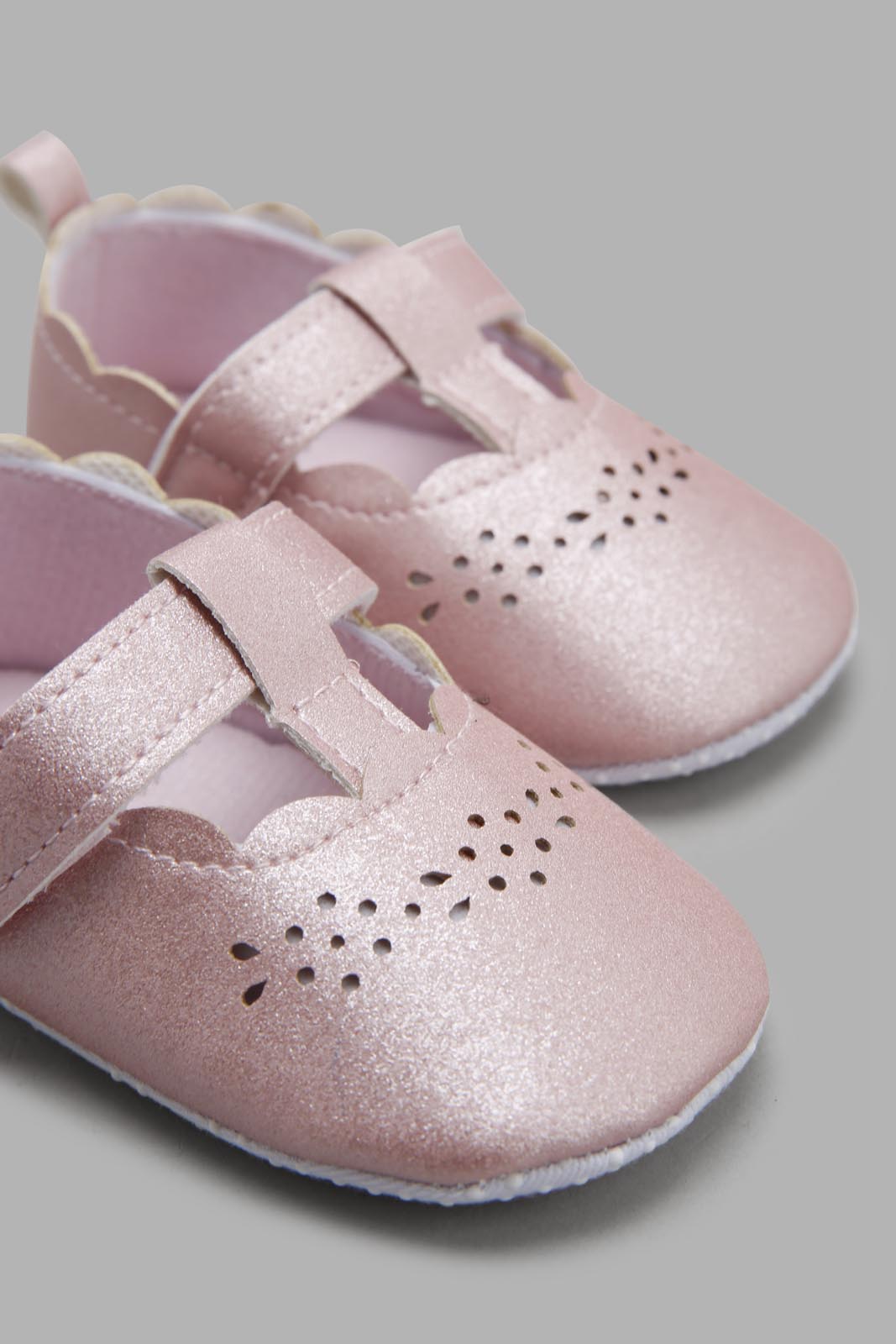 Redtag-Pink-Pram-Shoe-Category:Shoes,-Colour:Pink,-Deals:New-In,-Filter:Baby-Footwear-(0-to-18-Mths),-NBF-Shoes,-New-In-NBF-FOO,-Non-Sale,-Section:Boys-(0-to-14Yrs),-W22B-Baby-0 to 18 Months