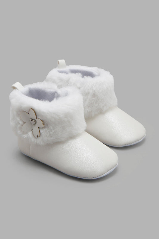 Redtag-White-Faux-Fur-Pram-Booties-Category:Boots,-Colour:White,-Deals:New-In,-Filter:Baby-Footwear-(0-to-18-Mths),-NBF-Boots,-New-In-NBF-FOO,-Non-Sale,-Section:Boys-(0-to-14Yrs),-W22A-Baby-0 to 18 Months