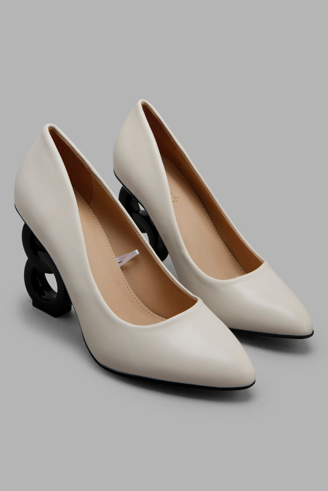 Redtag-Natural-Court-Shoe-With-Black-Link-Heel-Category:Formal-Shoes,-Colour:Beige,-Filter:Women's-Footwear,-New-In,-New-In-Women-FOO,-Non-Sale,-Section:Women,-W22O,-Women-Formal-Shoes-Women's-