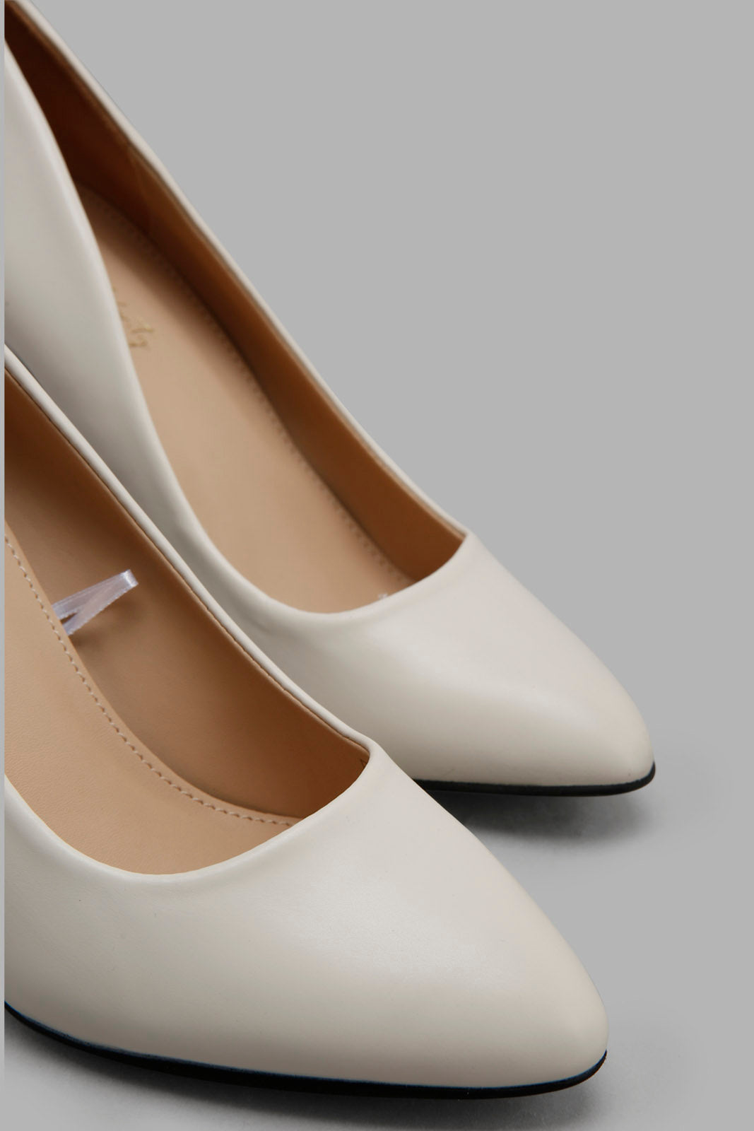 Redtag-Natural-Court-Shoe-With-Black-Link-Heel-Category:Formal-Shoes,-Colour:Beige,-Filter:Women's-Footwear,-New-In,-New-In-Women-FOO,-Non-Sale,-Section:Women,-W22O,-Women-Formal-Shoes-Women's-