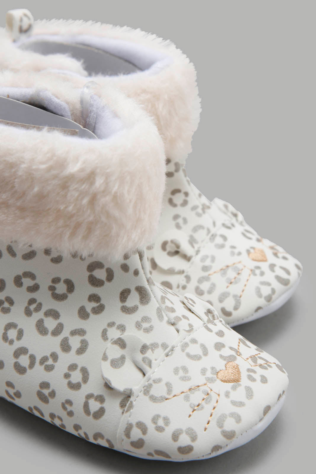 Redtag-White-Faux-Fur-Pram-Booties-Category:Boots,-Colour:White,-Deals:New-In,-Filter:Baby-Footwear-(0-to-18-Mths),-NBF-Boots,-New-In-NBF-FOO,-Non-Sale,-Section:Boys-(0-to-14Yrs),-W22B-Baby-0 to 18 Months