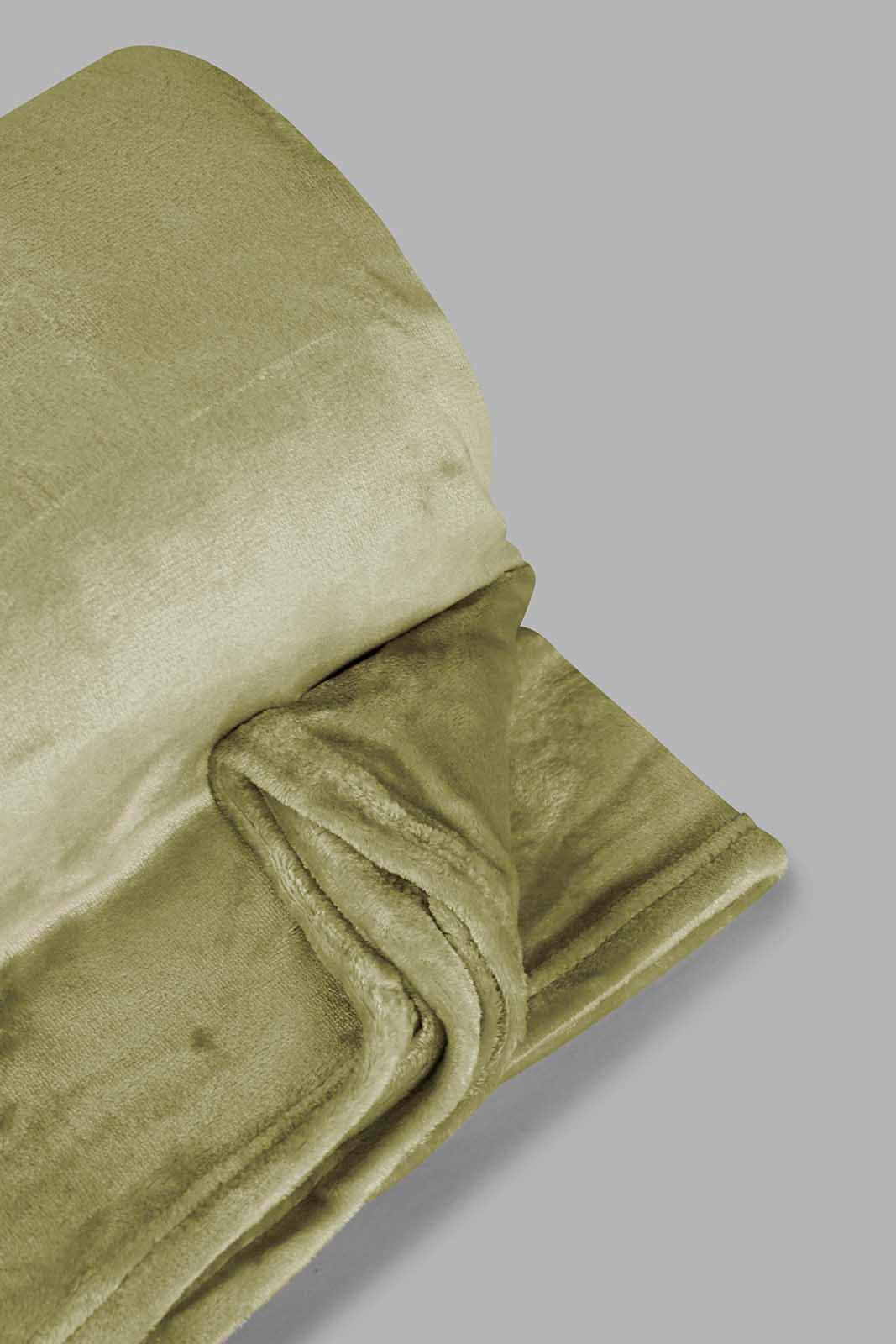 Redtag-Green-Ultra-Soft-Blanket-(Single-Size)-Category:Blankets,-Colour:Green,-Deals:New-In,-Filter:Home-Bedroom,-HMW-BED-Blankets,-New-In-HMW-BED,-Non-Sale,-Section:Homewares,-W22A-Home-Bedroom-