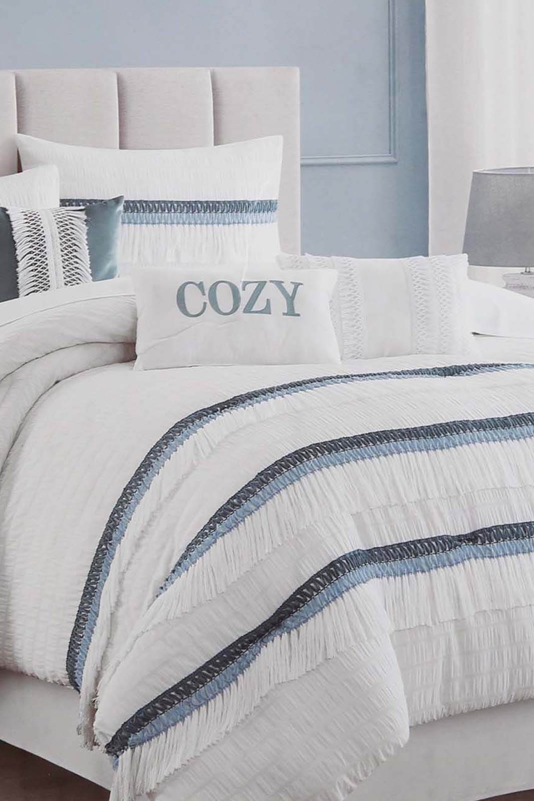 Redtag-Teal-7-Piece-Jacqard-Comforter-Set-(King-Size)-Category:Comforters,-Colour:Teal,-Deals:New-In,-Filter:Home-Bedroom,-HMW-BED-Comforters,-New-In-HMW-BED,-Non-Sale,-Section:Homewares,-W22A-Home-Bedroom-
