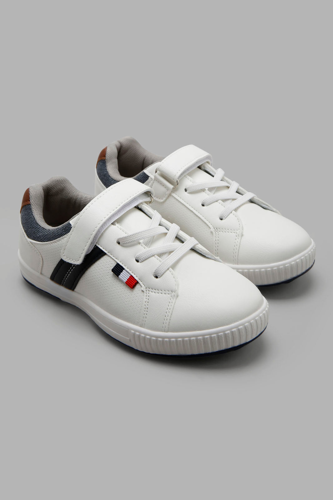 Redtag-White-Colour-Block-Sneaker-BOY-Shoes,-BTS,-Category:Shoes,-Colour:White,-Deals:New-In,-Filter:Boys-Footwear-(3-to-5-Yrs),-New-In-BOY-FOO,-Non-Sale,-Section:Boys-(0-to-14Yrs),-W22A-Boys-3 to 5 Years
