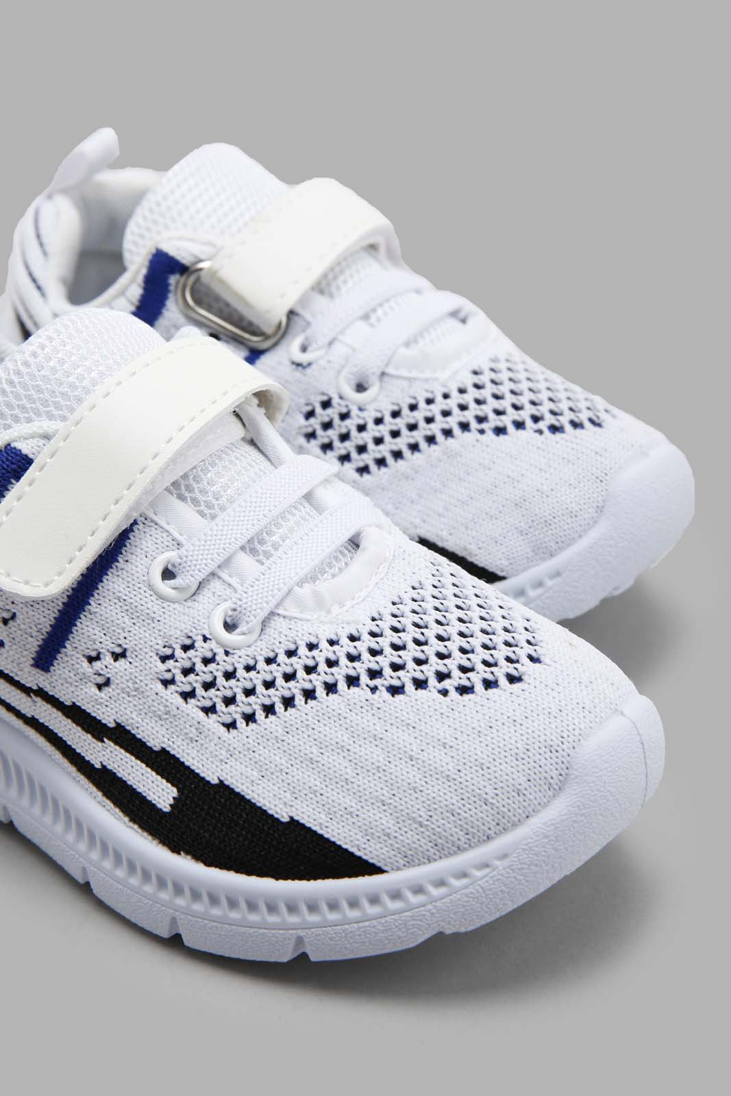 Redtag-White-Velcro-Strap-Pump-Category:Trainers,-Colour:White,-Deals:New-In,-Filter:Boys-Footwear-(1-to-3-Yrs),-INB-Trainers,-New-In-INB-FOO,-Non-Sale,-Section:Boys-(0-to-14Yrs),-W22A-Infant-Boys-1 to 3 Years