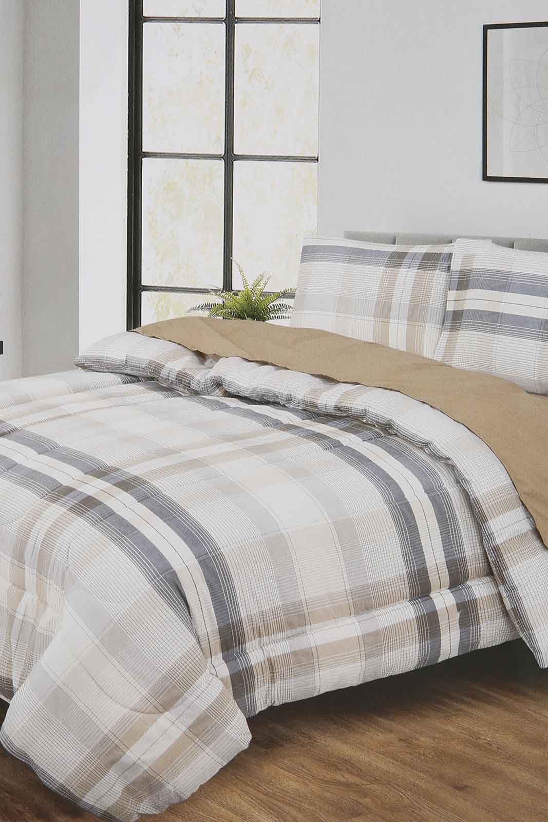 Redtag-Assorted-4-Piece-Comforter-Set-(Double-Size)-365,-Category:Comforters,-Colour:Assorted,-Deals:New-In,-Filter:Home-Bedroom,-HMW-BED-Comforters,-New-In-HMW-BED,-Non-Sale,-Section:Homewares-Home-Bedroom-