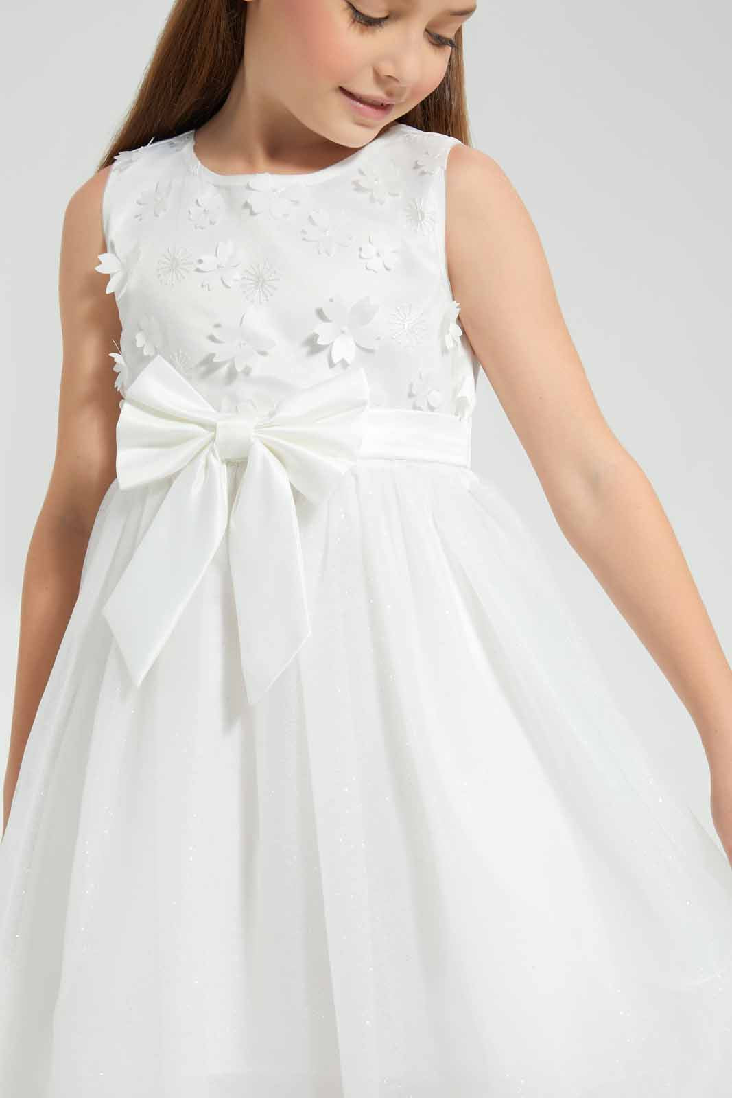 Redtag-White-Flower-Applique-&-Bow-Tulle-Dress-Category:Dresses,-Colour:White,-Deals:New-In,-EID,-Filter:Girls-(2-to-8-Yrs),-GIR-Dresses,-New-In-GIR-APL,-Non-Sale,-Section:Girls-(0-to-14Yrs),-W22O-Girls-2 to 8 Years