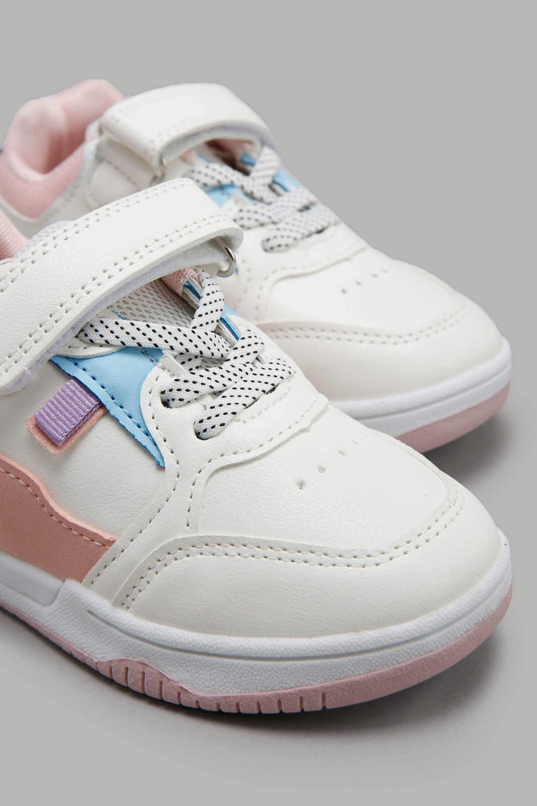 Redtag-White-Velcro-Strap-Sneaker-Category:Trainers,-Colour:White,-Deals:New-In,-Filter:Girls-Footwear-(3-to-5-Yrs),-GIR-Trainers,-New-In-GIR-FOO,-Non-Sale,-Section:Girls-(0-to-14Yrs),-W22A-Girls-3 to 5 Years