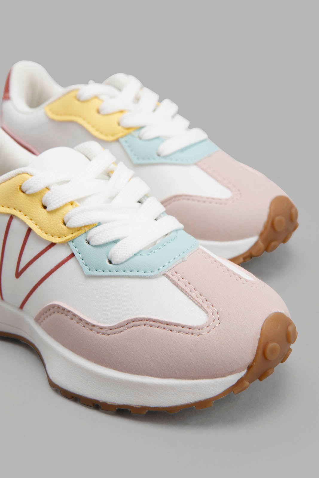 Redtag-White-Chunky-Sneakers-Category:Trainers,-Colour:White,-Deals:New-In,-Filter:Girls-Footwear-(3-to-5-Yrs),-GIR-Trainers,-New-In-GIR-FOO,-Non-Sale,-Section:Girls-(0-to-14Yrs),-W22A-Girls-3 to 5 Years