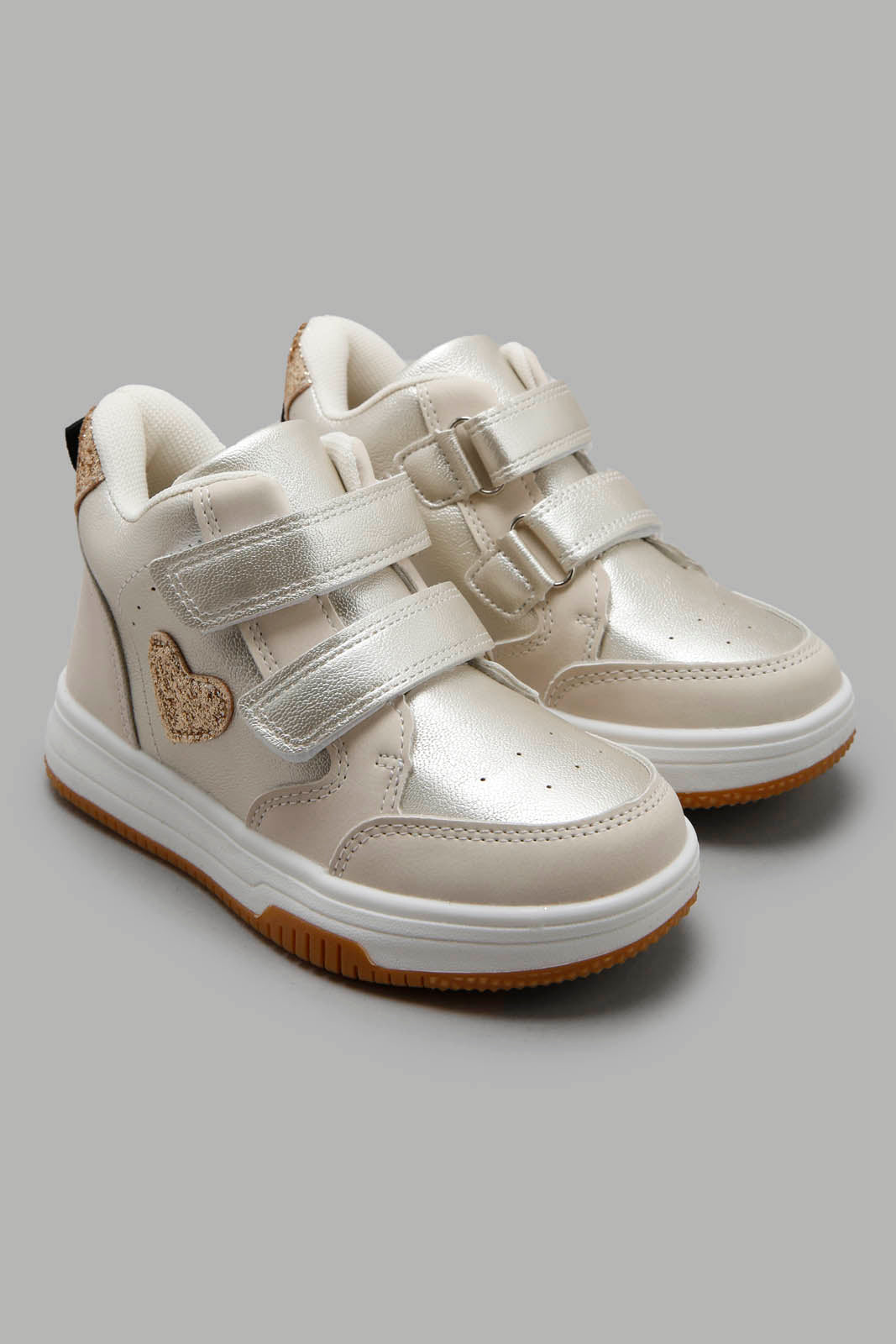 Redtag-Cream-Velcro-Strap-Sneaker-Category:Trainers,-Colour:Cream,-Deals:New-In,-Filter:Girls-Footwear-(3-to-5-Yrs),-GIR-Trainers,-New-In-GIR-FOO,-Non-Sale,-Section:Girls-(0-to-14Yrs),-W22A-Girls-3 to 5 Years