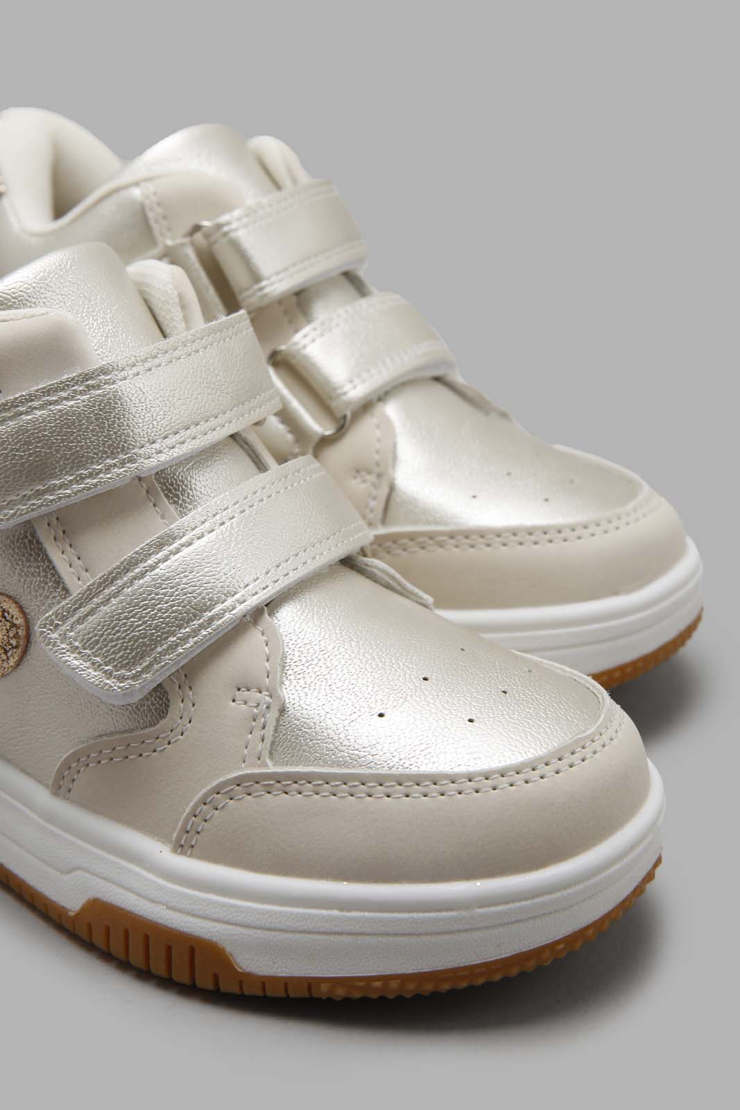 Redtag-Cream-Velcro-Strap-Sneaker-Category:Trainers,-Colour:Cream,-Deals:New-In,-Filter:Girls-Footwear-(3-to-5-Yrs),-GIR-Trainers,-New-In-GIR-FOO,-Non-Sale,-Section:Girls-(0-to-14Yrs),-W22A-Girls-3 to 5 Years