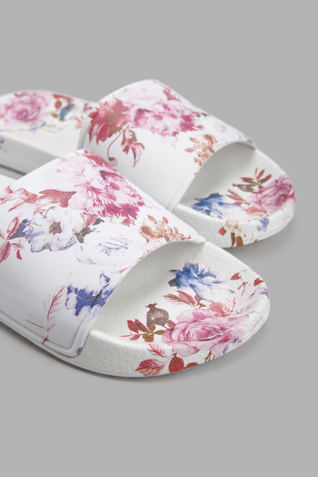 Redtag-White-Floral-Print-Slide-Category:Flip-Flops,-Colour:White,-Deals:New-In,-Filter:Women's-Footwear,-New-In-Women-FOO,-Non-Sale,-Section:Women,-W22A,-Women-Flip-Flops-Women's-