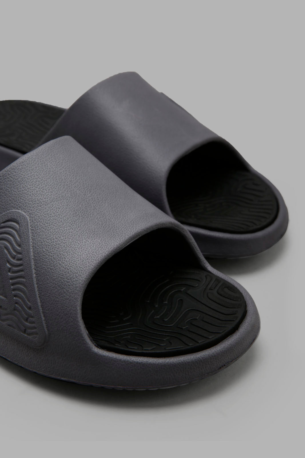 Redtag-Grey-Molded-Slide-Category:Flip-Flops,-Colour:Grey,-Deals:New-In,-Filter:Men's-Footwear,-Men-Flip-Flops,-New-In-Men-FOO,-Non-Sale,-Section:Men,-W22A-Men's-
