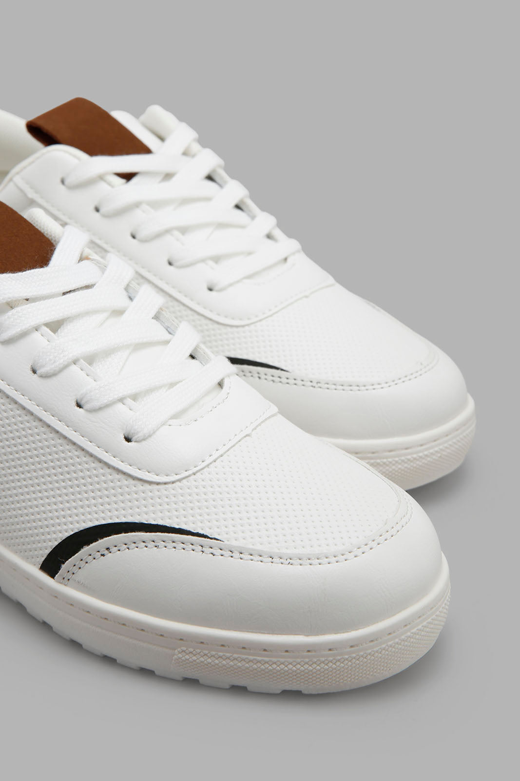 Redtag-White-Skate-Shoe-BSR-Shoes,-Category:Shoes,-Colour:White,-Deals:New-In,-Filter:Boys-Footwear-(5-to-14-Yrs),-New-In-BSR-FOO,-Non-Sale,-Section:Boys-(0-to-14Yrs),-W22B-Senior-Boys-5 to 14 Years