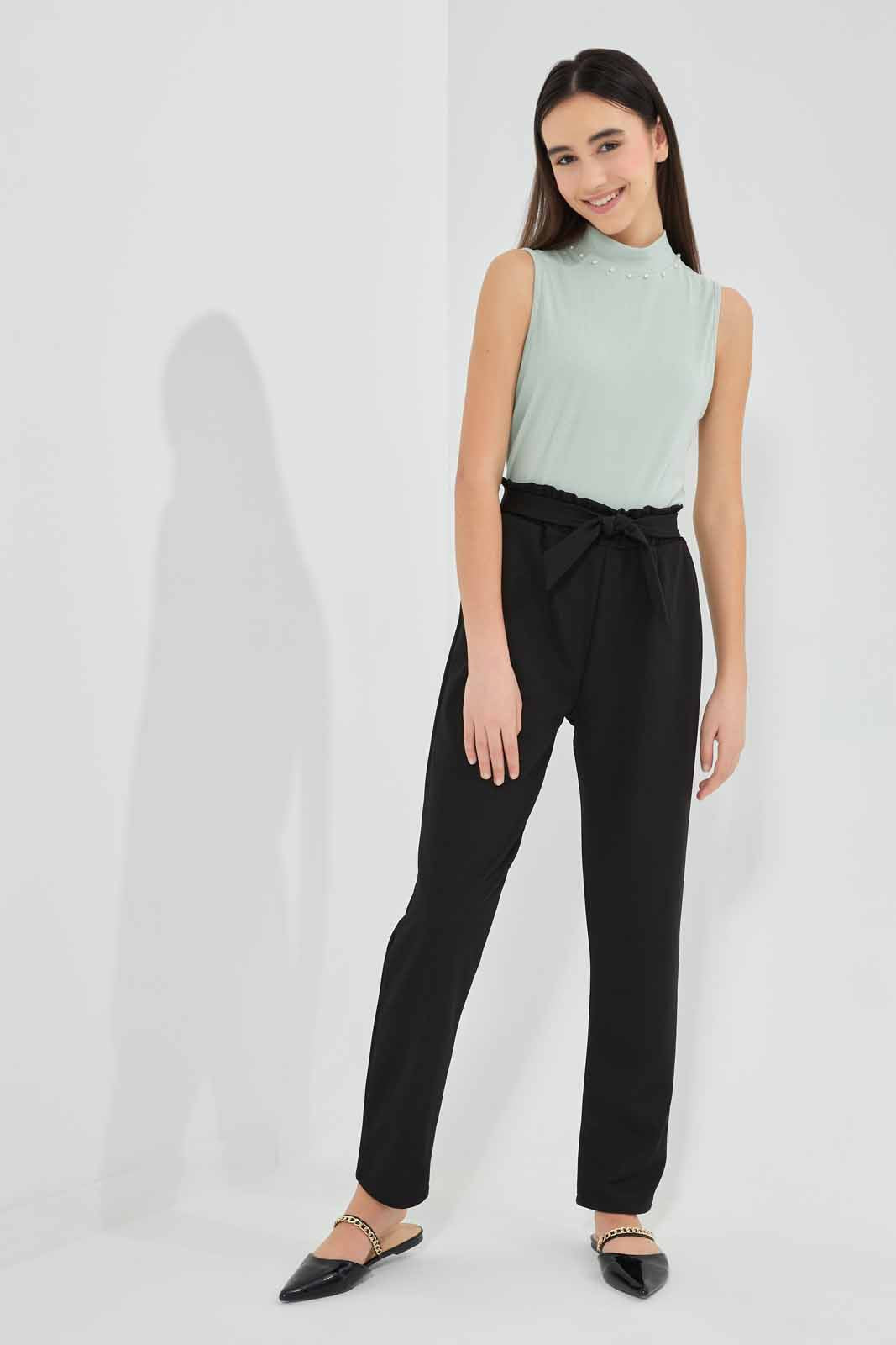 Redtag-Black-Knitted-Cargo-Pocket-Pant-Category:Trousers,-Colour:Black,-Deals:New-In,-Filter:Senior-Girls-(9-to-14-Yrs),-GSR-Trousers,-New-In-GSR-APL,-Non-Sale,-Section:Girls-(0-to-14Yrs),-TBL,-W22O-Senior-Girls-9 to 14 Years