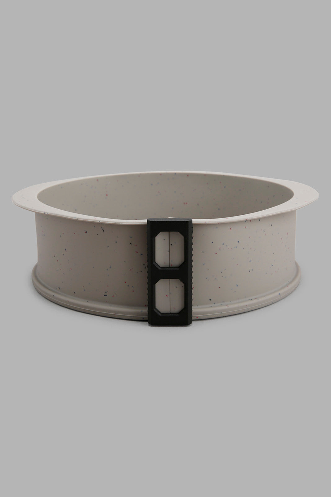 Redtag-Beige-Silicon-Cake-Pan-Category:Bakeware,-Colour:Beige,-Deals:New-In,-Filter:Home-Dining,-HMW-DIN-Kitchen-Accessories,-New-In-HMW-DIN,-Non-Sale,-Section:Homewares,-W22O-Home-Dining-