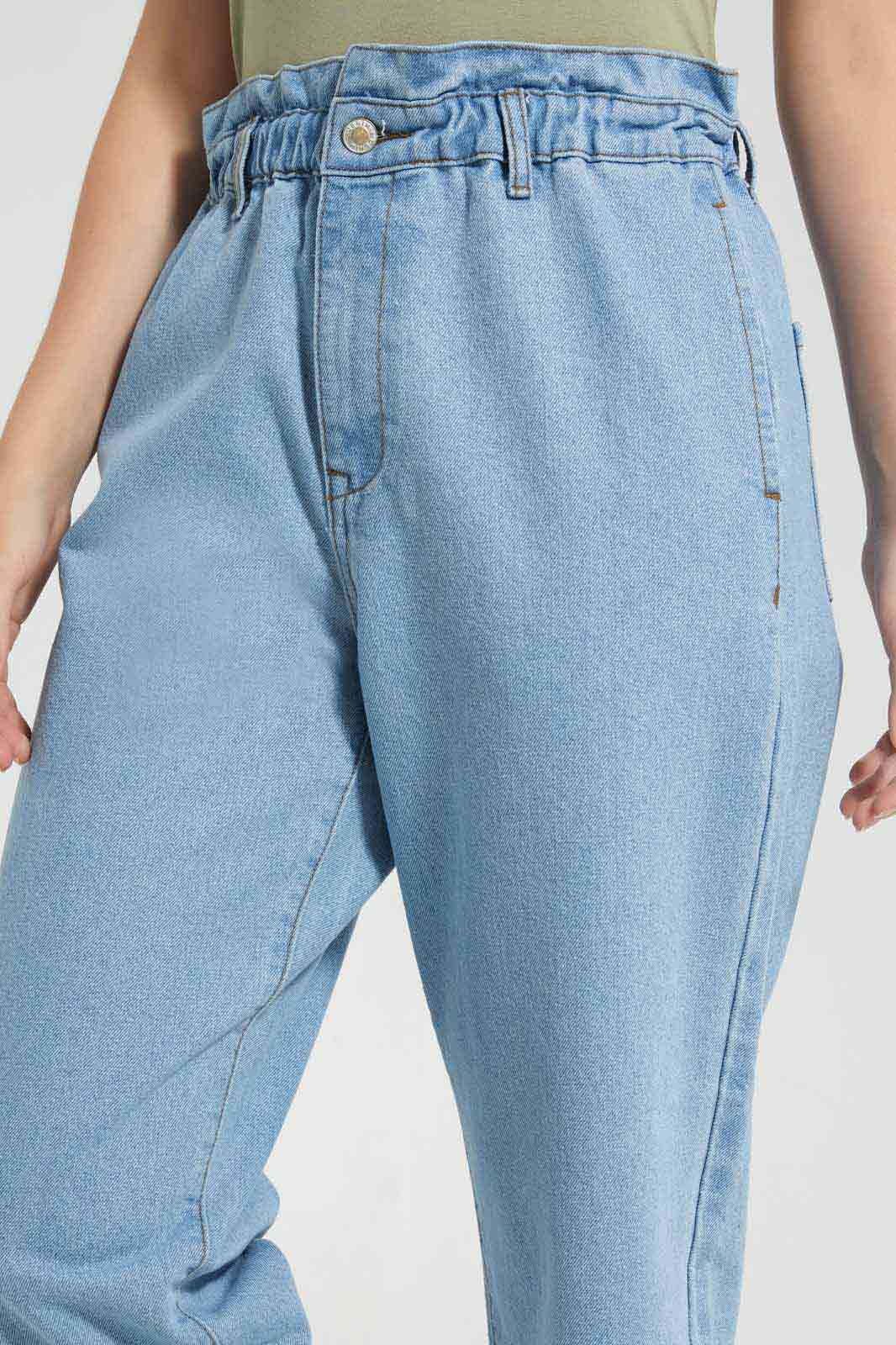Redtag-Light-Wash-Baggy-Fit-Jeans-Category:Jeans,-Colour:Light-Wash,-Deals:New-In,-Filter:Women's-Clothing,-FIT-WALL-(FTW),-New-In-Women-APL,-Non-Sale,-Section:Women,-W22O,-Women-Jeans-Women's-