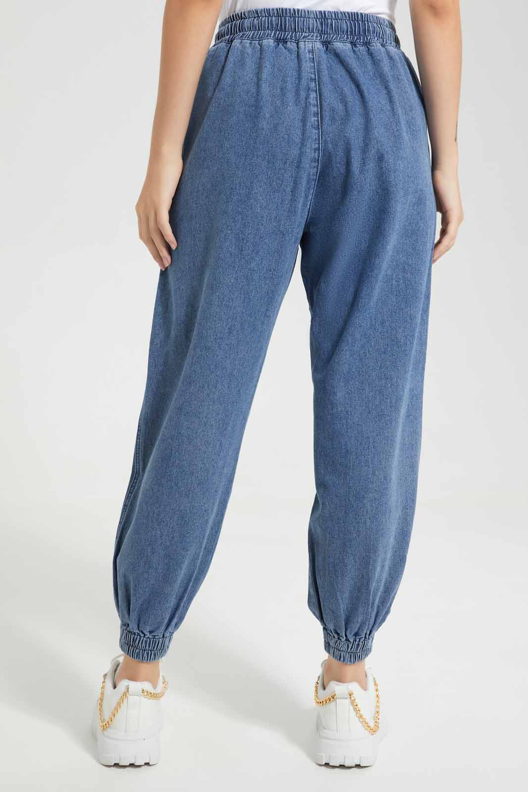 Redtag-Light-Wash-Jogger-With-Drowchord-Category:Jeans,-Colour:Light-Wash,-Deals:New-In,-Filter:Women's-Clothing,-New-In-Women-APL,-Non-Sale,-Section:Women,-TBL,-W22O,-Women-Jeans-Women's-