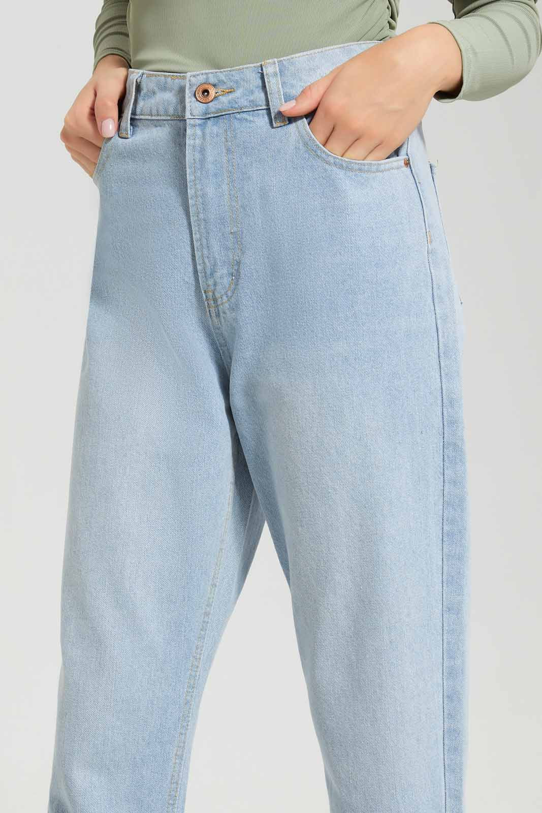 Redtag-Light-Wash-Mom-Fit-Jeans-Category:Jeans,-Colour:Light-Wash,-Deals:New-In,-Filter:Women's-Clothing,-New-In-Women-APL,-Non-Sale,-Section:Women,-TBL,-W22O,-Women-Jeans-Women's-
