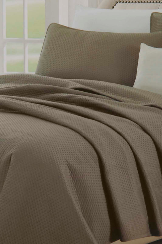 Redtag-Green-Velvet-Quilt-(Double-Size)-Category:Quilts,-Colour:Green,-Deals:New-In,-Dept:Home,-Filter:Home-Bedroom,-HMW-BED-Quilts,-New-In-HMW-BED,-Non-Sale,-Section:Homewares,-W22B-Home-Bedroom-