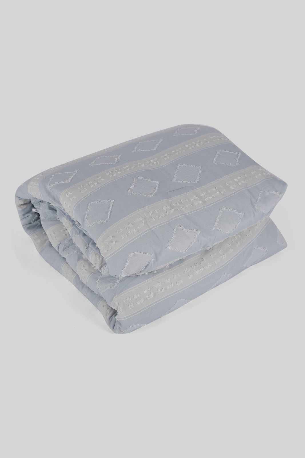 Redtag-Pale-Grey-7-Pc-Clip-Jacquard-Comforter-Set-(King-Size)-Category:Comforters,-Colour:Grey,-Deals:New-In,-Dept:Home,-Filter:Home-Bedroom,-HMW-BED-Comforters,-New-In-HMW-BED,-Non-Sale,-Section:Homewares,-W22B-Home-Bedroom-