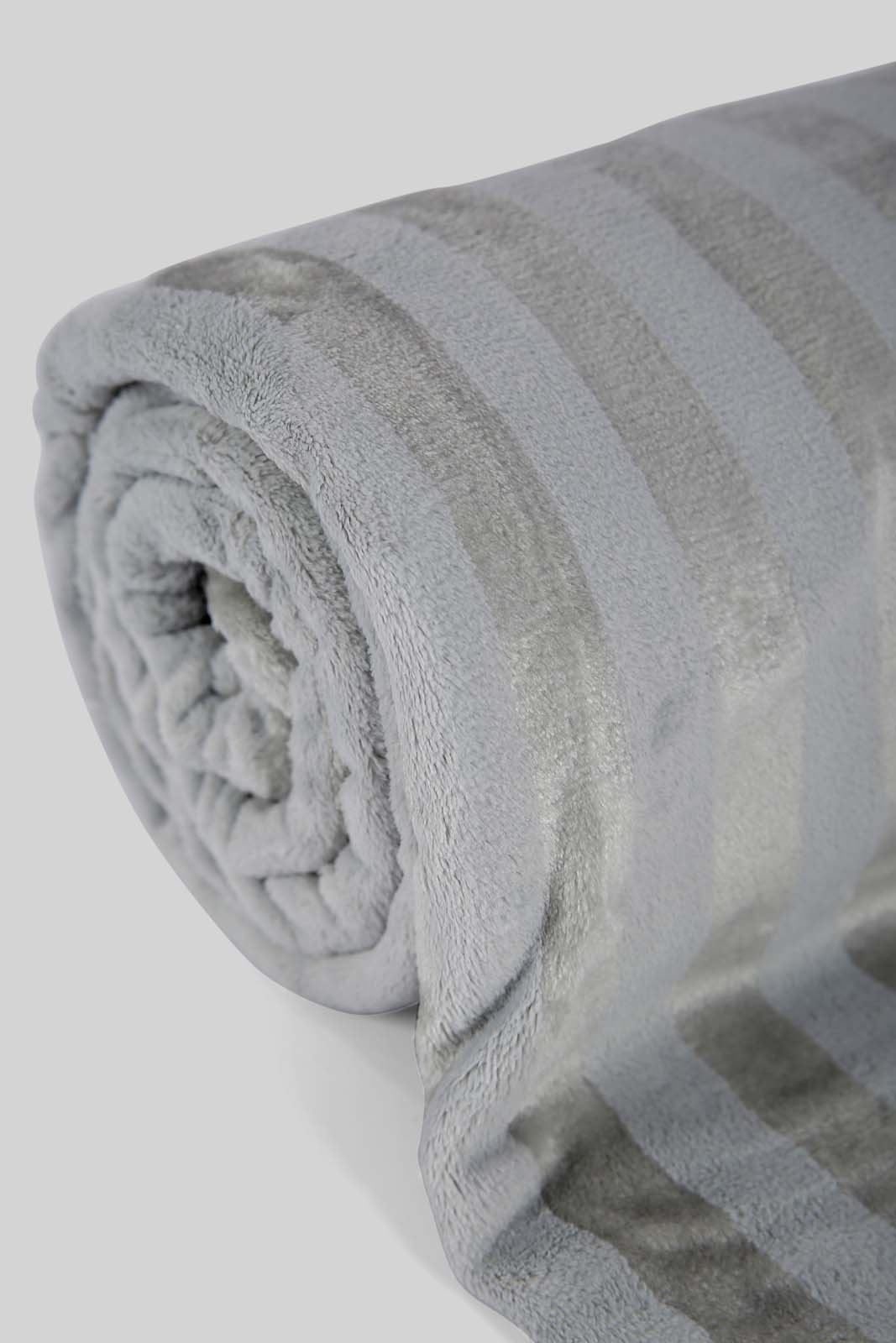 Redtag-Grey-Ultra-Soft-Blanket-(Single-Size)-Category:Blankets,-Colour:Grey,-Deals:New-In,-Dept:Home,-Filter:Home-Bedroom,-HMW-BED-Blankets,-New-In-HMW-BED,-Non-Sale,-Section:Homewares,-W22A-Home-Bedroom-