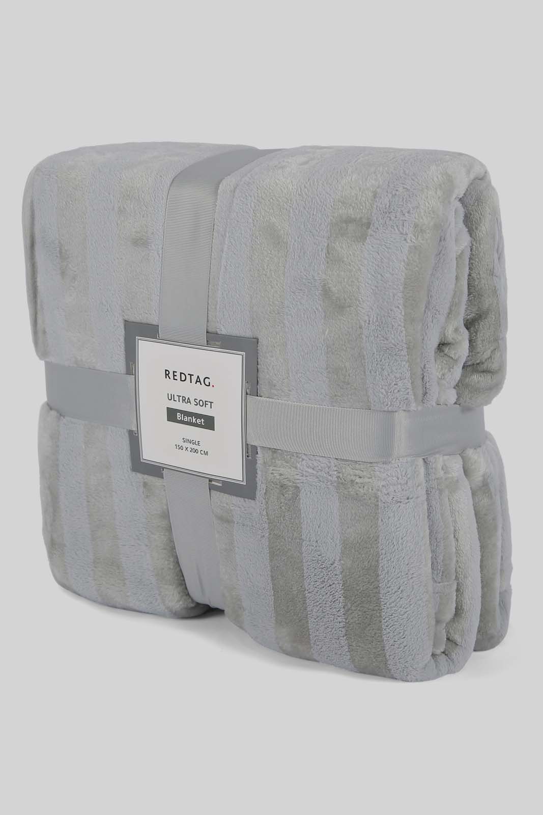 Redtag-Grey-Ultra-Soft-Blanket-(Single-Size)-Category:Blankets,-Colour:Grey,-Deals:New-In,-Dept:Home,-Filter:Home-Bedroom,-HMW-BED-Blankets,-New-In-HMW-BED,-Non-Sale,-Section:Homewares,-W22A-Home-Bedroom-