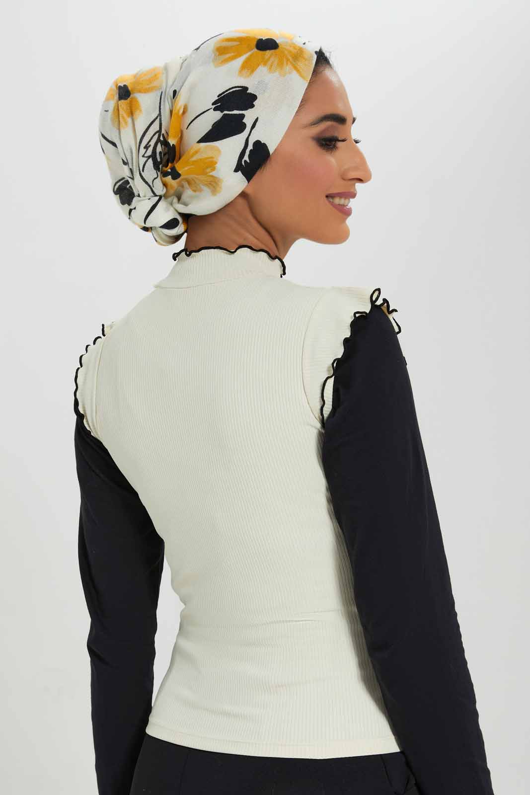 Redtag-Cream-Hi-Neck-Contrast-Ruffled-Tipping-Ribbed-Top-Bundle,-Category:Tops,-Colour:Cream,-Deals:3-For-90,-Deals:New-In,-Filter:Women's-Clothing,-LMC,-New-In-Women-APL,-Section:Women,-W22A,-Women-Tops--