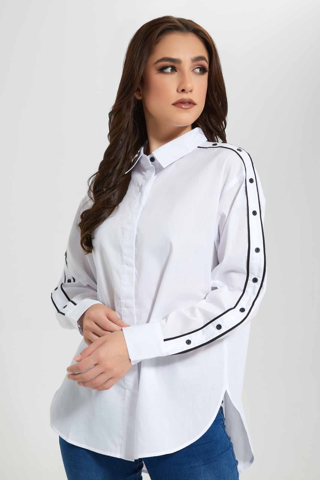 Redtag-White-Poplin-Shirt-Category:Blouses,-Colour:White,-Deals:New-In,-FF,-Filter:Women's-Clothing,-New-In-Women-APL,-Non-Sale,-Section:Women,-W22O,-Women-Blouses-Women's-