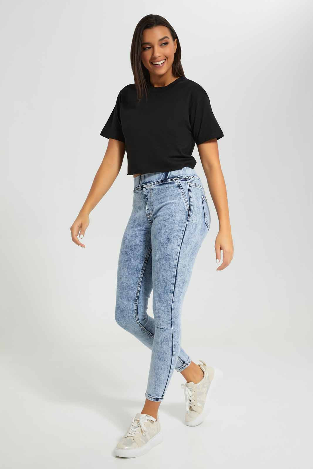 Redtag-Black-Boxy-Cropped-Tee-Category:T-Shirts,-Colour:Black,-Deals:New-In,-Filter:Women's-Clothing,-KSH,-New-In-Women-APL,-Non-Sale,-Section:Women,-W22A,-Women-T-Shirts-Women's-