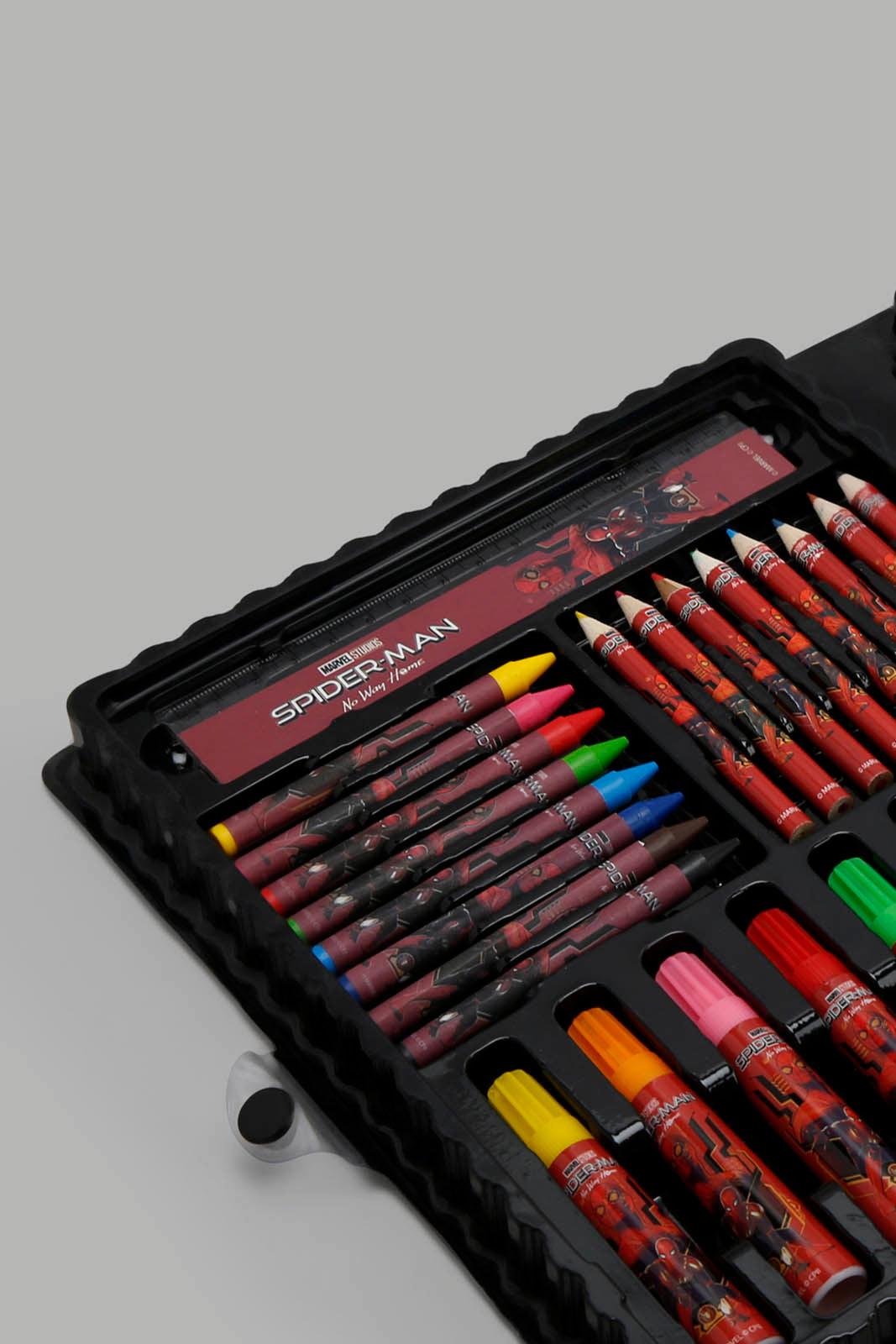 Red Spiderman Art Set (26 Piece)