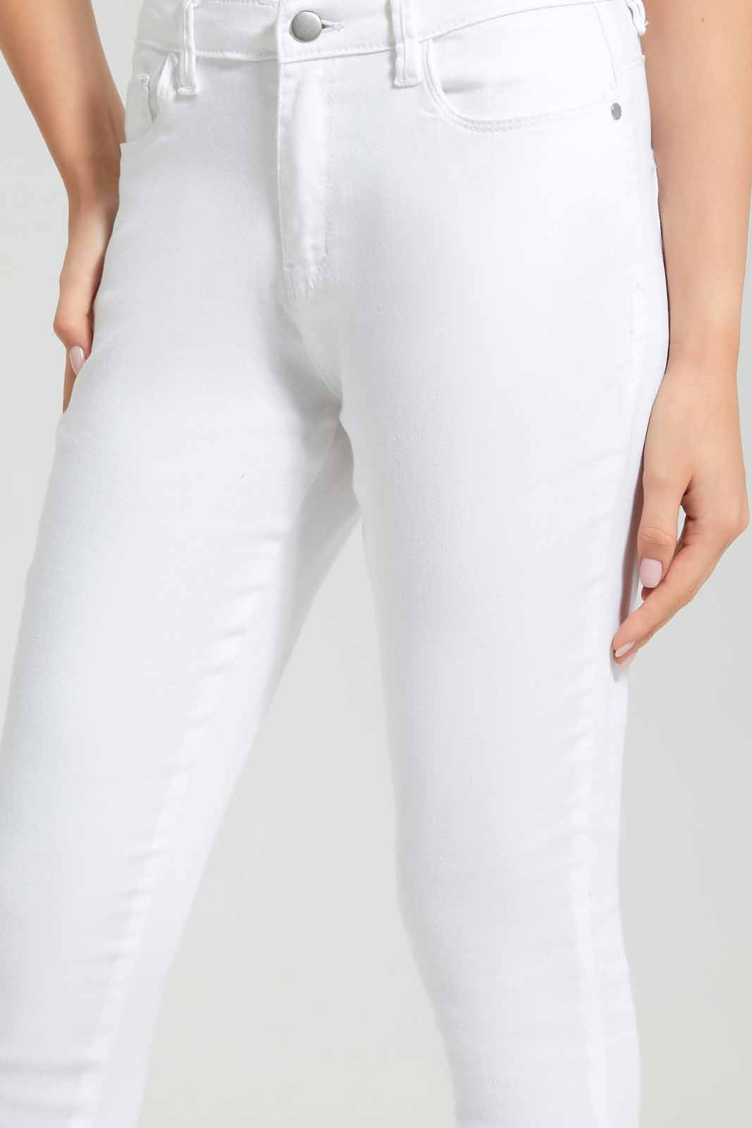 Redtag-White-Skinny-Mid-Waist-Jeans-Category:Jeans,-Colour:White,-Deals:New-In,-Filter:Women's-Clothing,-New-In-Women-APL,-Non-Sale,-Section:Women,-TBL,-W22O,-Women-Jeans-Women's-