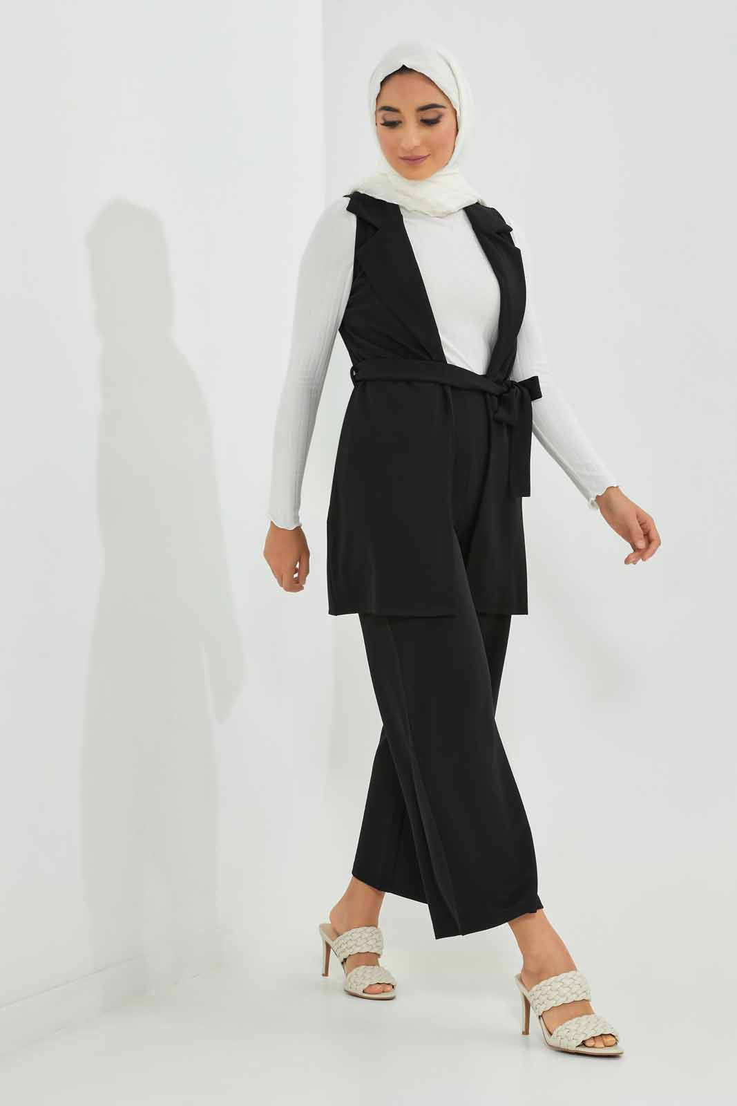 Redtag-Black-Sleeveless-Lapel-Color-Belted-Knitted-Jacket-Category:Jackets,-Colour:Black,-Deals:New-In,-Filter:Women's-Clothing,-LMC,-New-In-Women-APL,-Non-Sale,-Section:Women,-W22A,-Women-Jackets--