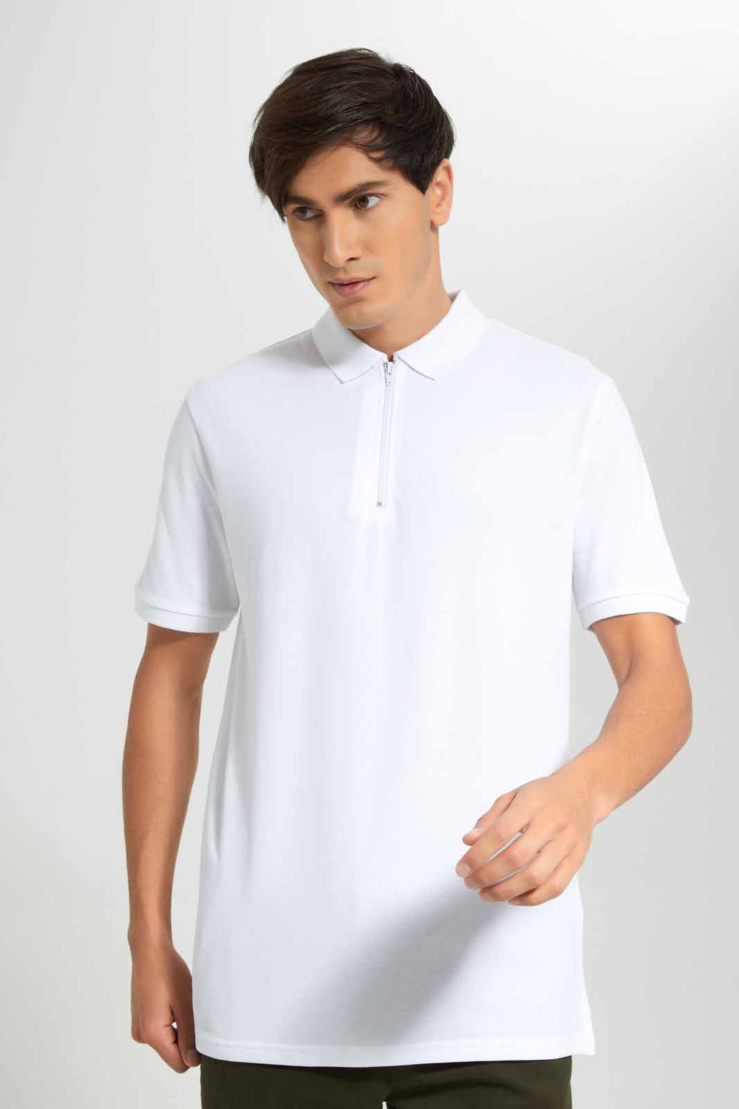 Redtag-Grey-Graphic-T-Shirt-Category:T-Shirts,-Colour:Grey,-Deals:New-In,-Filter:Men's-Clothing,-Men-T-Shirts,-New-In-Men-APL,-Non-Sale,-Section:Men,-TBL,-W22O-Men's-