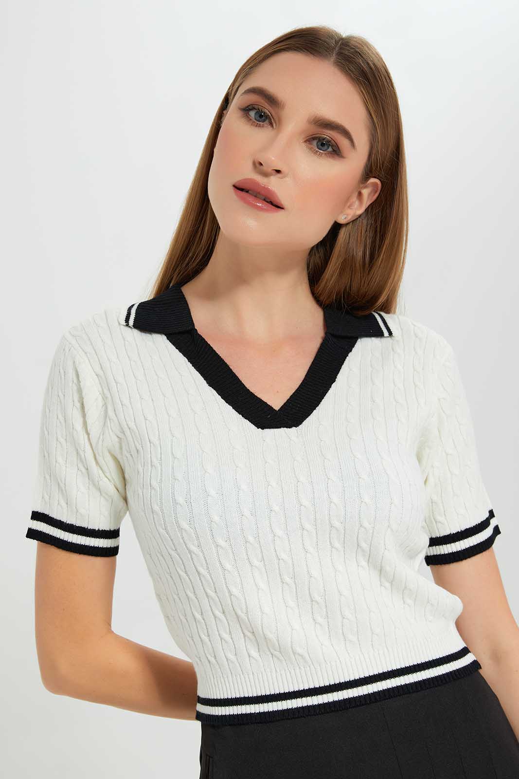 Redtag-White-Collared-Top-Category:Tops,-Colour:White,-Deals:New-In,-Filter:Women's-Clothing,-LEC,-LEC-Tops,-NDAY,-New-In-LEC-APL,-Non-Sale,-Section:Women,-W22B-Women's-
