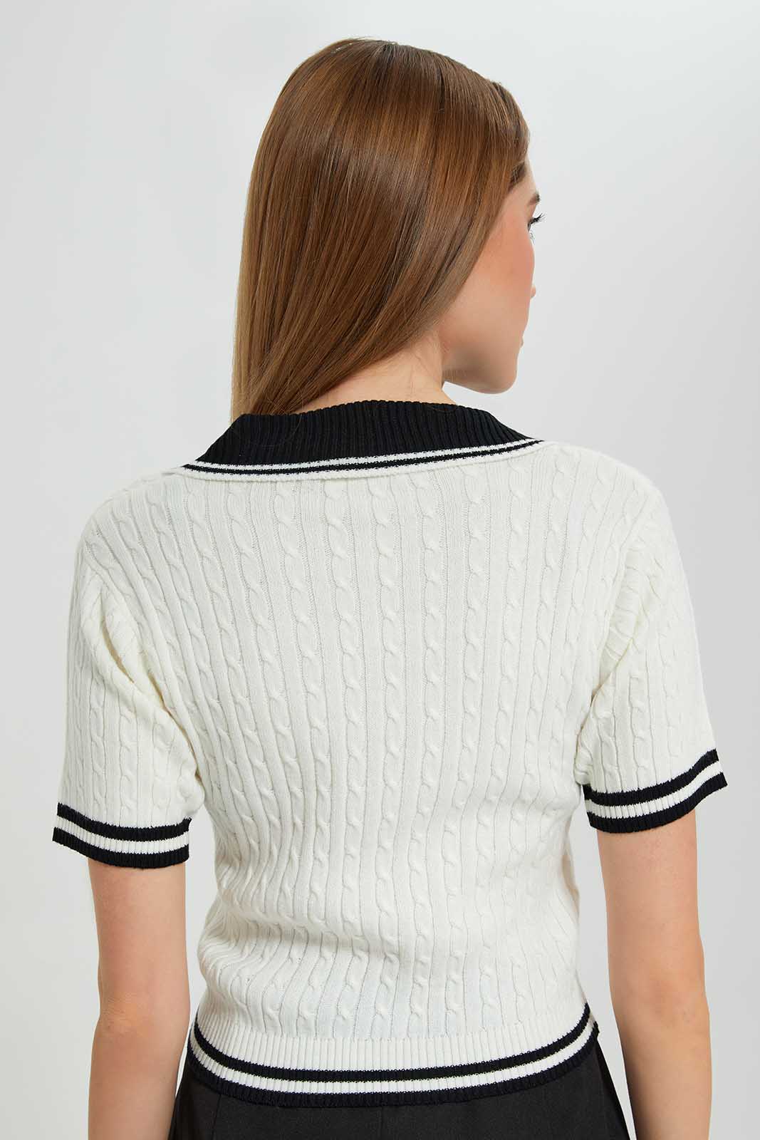 Redtag-White-Collared-Top-Category:Tops,-Colour:White,-Deals:New-In,-Filter:Women's-Clothing,-LEC,-LEC-Tops,-NDAY,-New-In-LEC-APL,-Non-Sale,-Section:Women,-W22B-Women's-