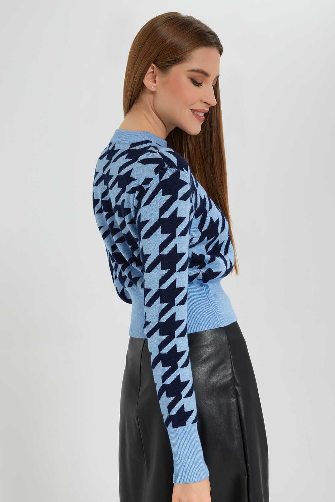 Redtag-Blue-Crewneck-Longsleeve-Pullover-Category:Pullovers,-Colour:Blue,-Deals:New-In,-Filter:Women's-Clothing,-LEC,-LEC-Pullovers,-New-In-LEC-APL,-Non-Sale,-Section:Women,-W22B-Women's-