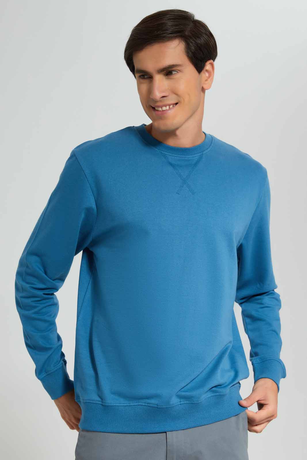 Redtag-Blue-Crew-Neck-Sweatshirt-Category:Sweatshirts,-Colour:Blue,-Deals:New-In,-Filter:Men's-Clothing,-Men-Sweatshirts,-New-In-Men-APL,-Non-Sale,-Section:Men,-TBL,-W22A-Men's-