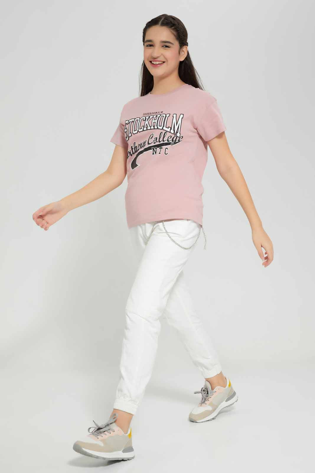 Redtag-White-Cargo-Pocket-With-Chain-Category:Trousers,-Colour:White,-Deals:New-In,-Filter:Senior-Girls-(8-to-14-Yrs),-GSR-Trousers,-New-In-GSR-APL,-Non-Sale,-Section:Girls-(0-to-14Yrs),-W22O-Senior-Girls-9 to 14 Years