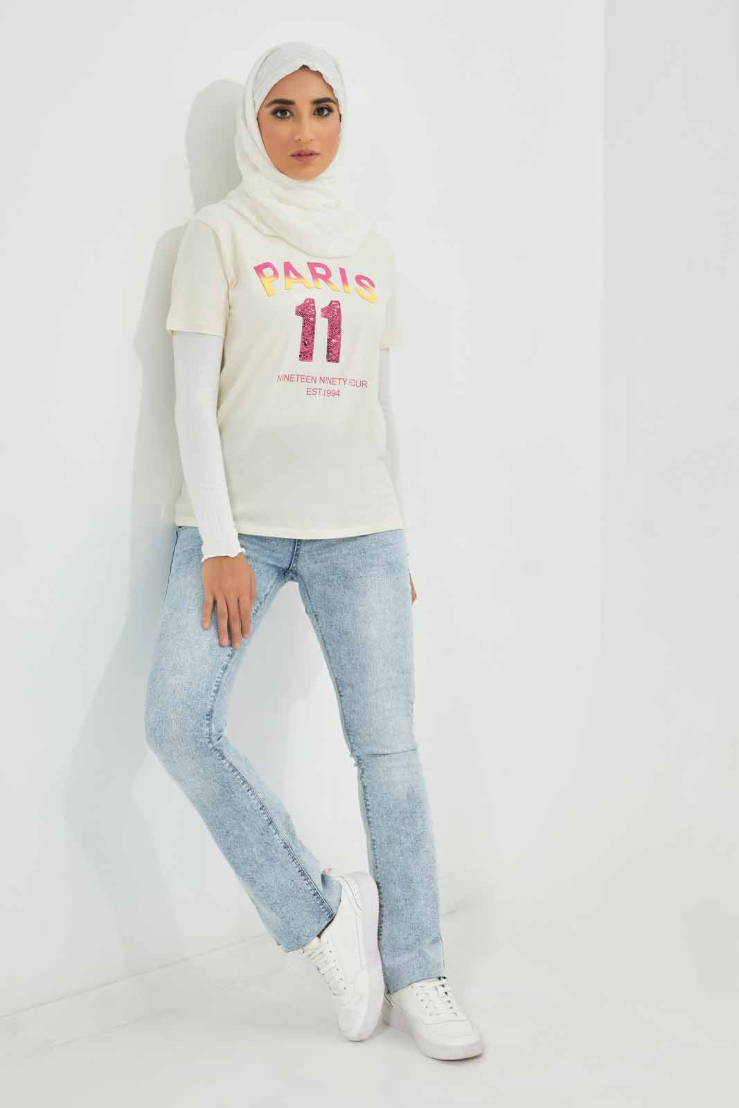 Redtag-White-Graphic-Printed-Tee-Category:T-Shirts,-Colour:White,-Deals:2-For-90,-Deals:New-In,-Filter:Women's-Clothing,-LMC,-New-In-Women-APL,-Section:Women,-W22A,-Women-T-Shirts--