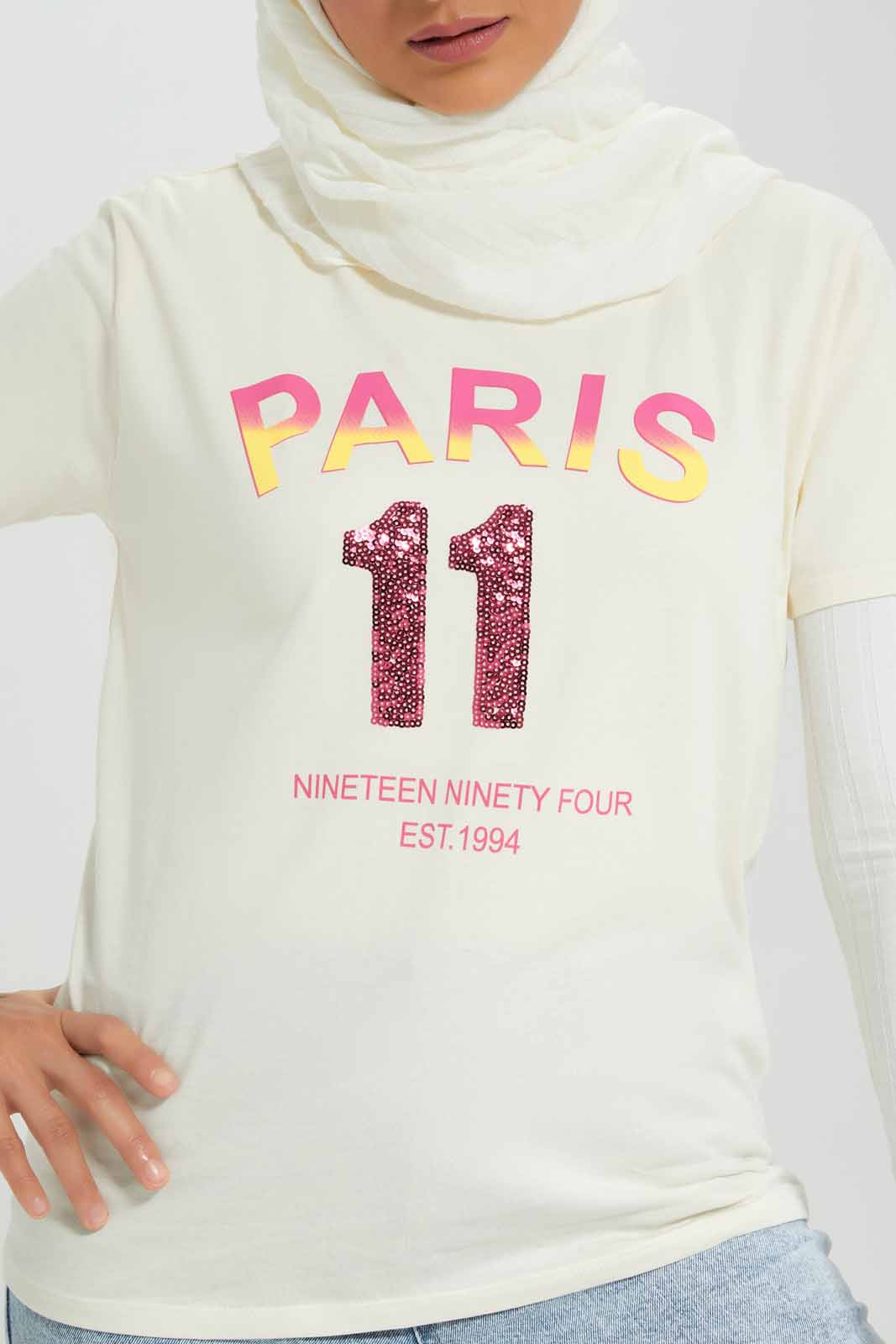Redtag-White-Graphic-Printed-Tee-Category:T-Shirts,-Colour:White,-Deals:2-For-90,-Deals:New-In,-Filter:Women's-Clothing,-LMC,-New-In-Women-APL,-Section:Women,-W22A,-Women-T-Shirts--