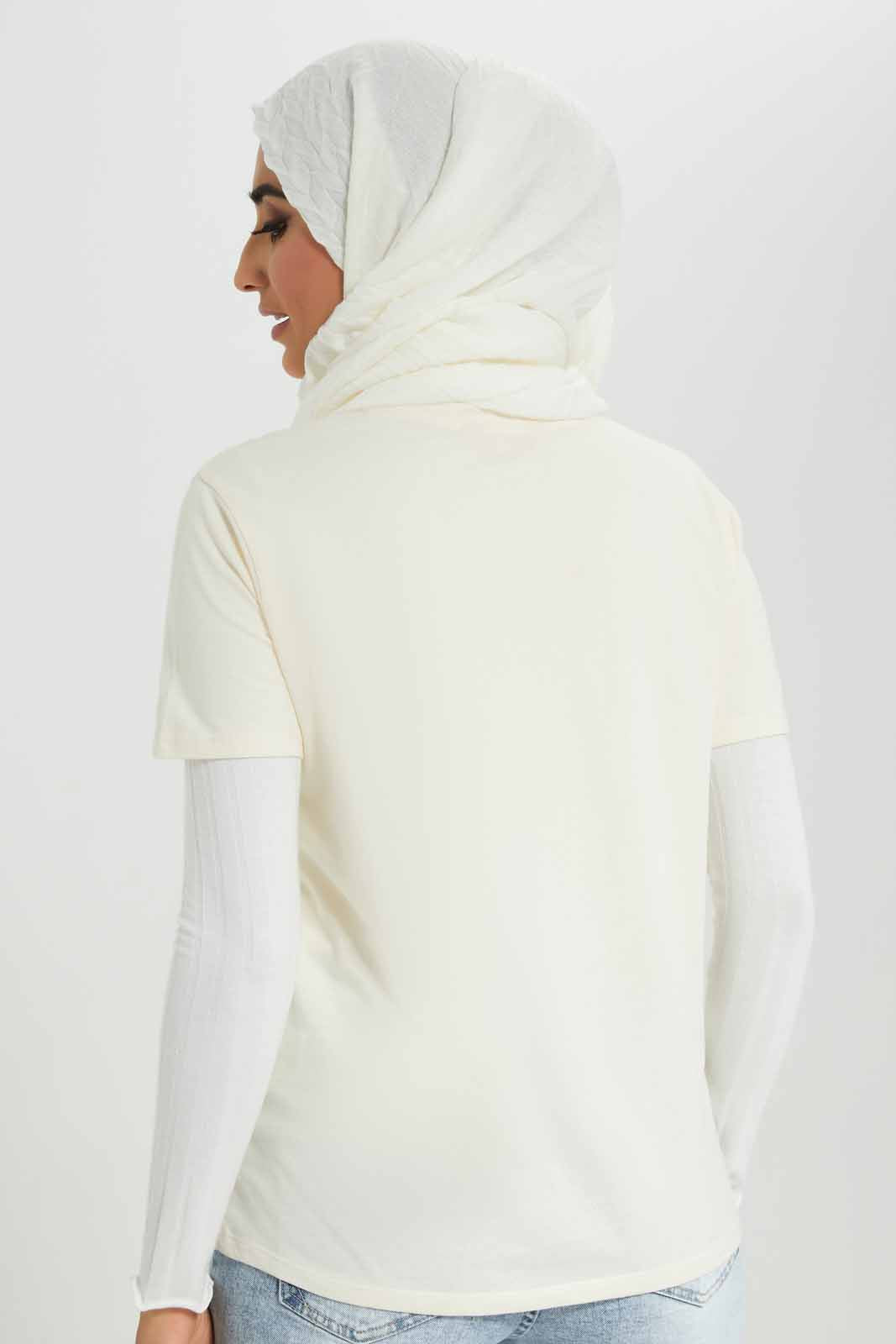 Redtag-White-Graphic-Printed-Tee-Category:T-Shirts,-Colour:White,-Deals:2-For-90,-Deals:New-In,-Filter:Women's-Clothing,-LMC,-New-In-Women-APL,-Section:Women,-W22A,-Women-T-Shirts--