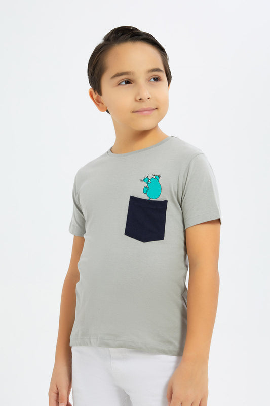 Redtag-Green-Print-Pocket-Short-Sleeve-T-Shirt-BOY-T-Shirts,-Category:T-Shirts,-Colour:Green,-Deals:4-FOR-40,-Deals:Sale,-Dept:Boys,-Filter:Boys-(2-to-8-Yrs),-H1:KWR,-H2:BOY,-H3:TSH,-H4:TSH,-Promo:TBL,-Sale-BOY-APL,-Season:W22O,-Section:Boys-(0-to-14Yrs),-TBL,-W22O-Boys-2 to 8 Years