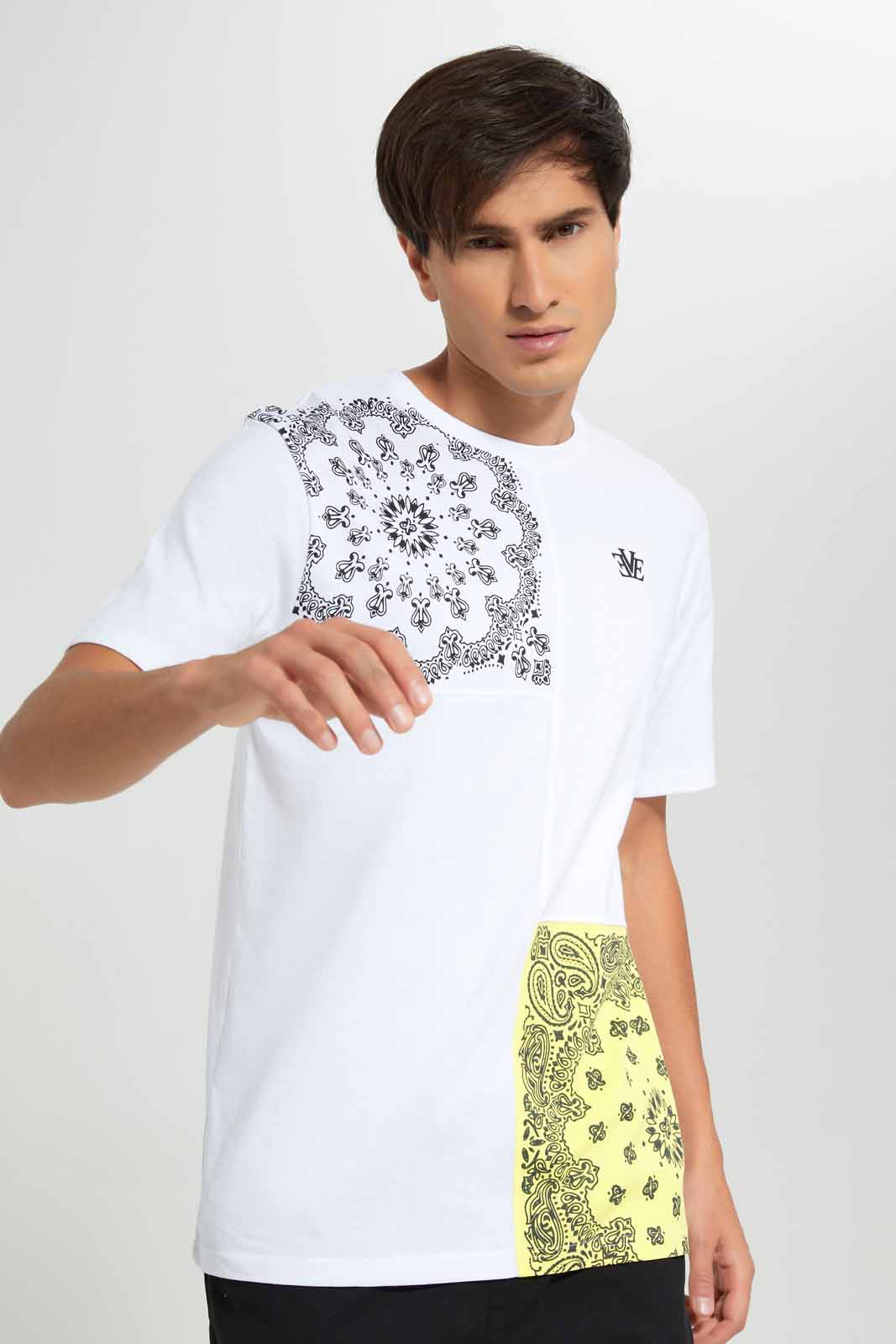 Redtag-White-Cut-&-Sew-T-Shirt-Category:T-Shirts,-Colour:White,-Deals:New-In,-Filter:Men's-Clothing,-Men-T-Shirts,-New-In-Men-APL,-Non-Sale,-Section:Men,-W22O-Men's-