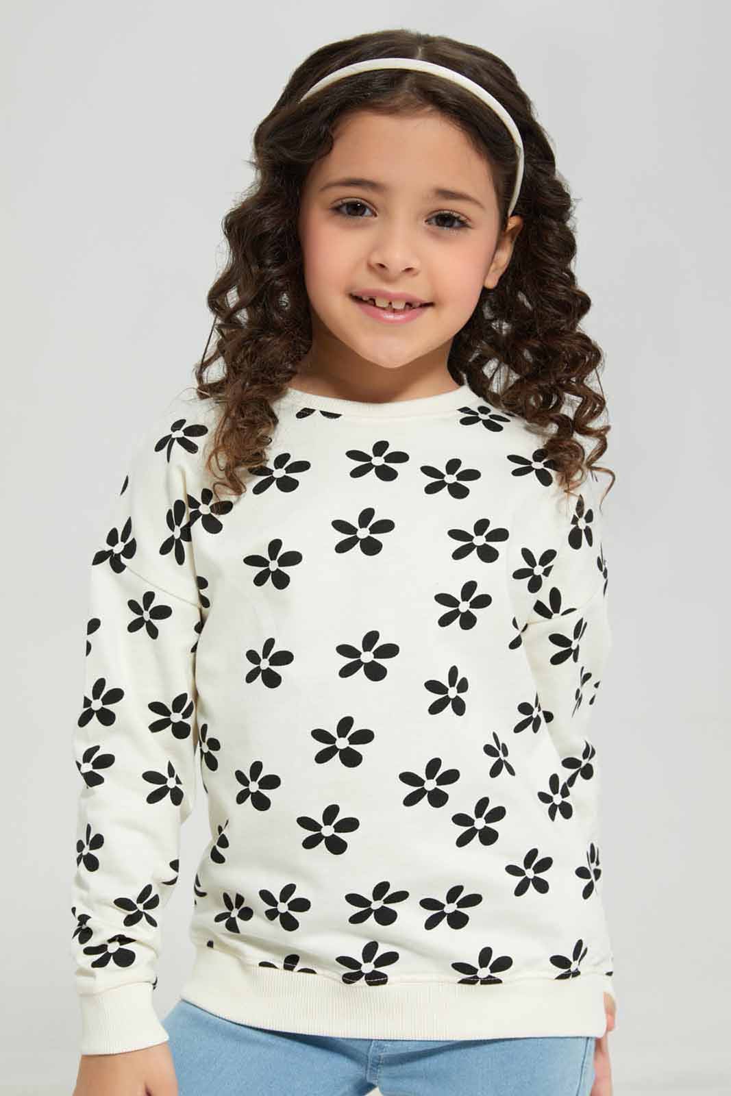 Redtag-Cream-Basic-Active-Top-Cream-Floral-Category:Sweatshirts,-Colour:Cream,-Deals:New-In,-Filter:Girls-(2-to-8-Yrs),-GIR-Sweatshirts,-New-In-GIR-APL,-Non-Sale,-Section:Girls-(0-to-14Yrs),-TBL,-W22A-Girls-2 to 8 Years