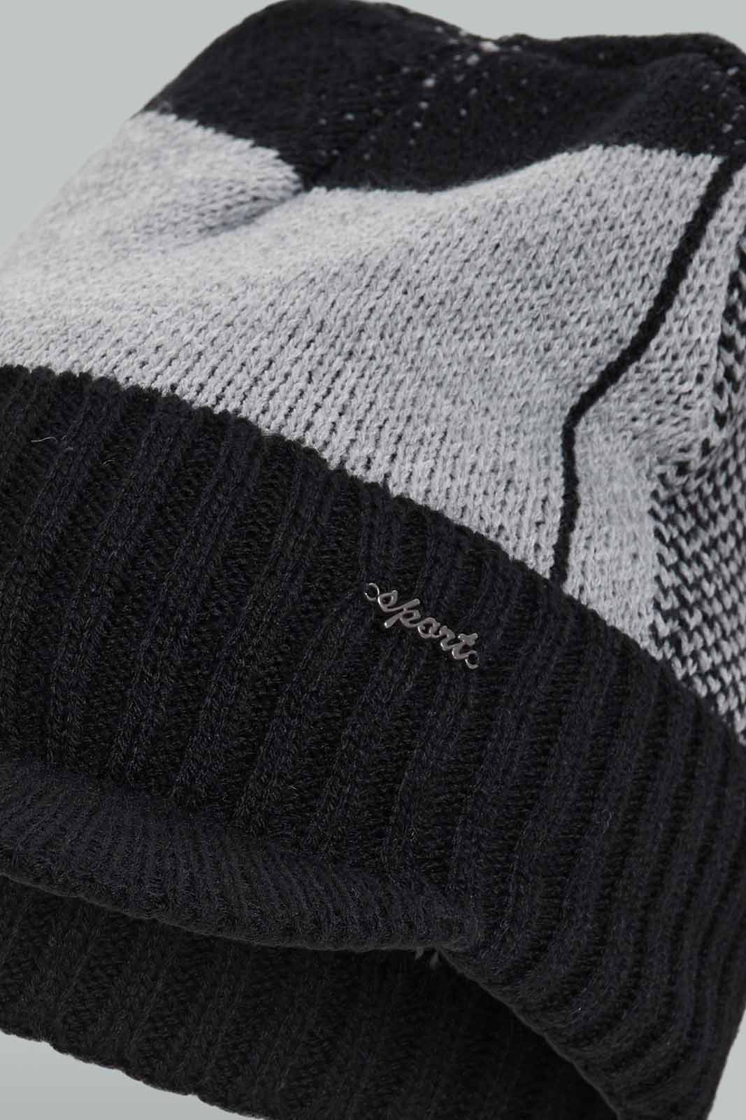 Redtag-Black-And-Grey-Colour-Knitted-Cap-Category:Knitted-Accessories,-Colour:Assorted,-Filter:Men's-Accessories,-Men-Knitted-Accessories,-New-In,-New-In-Men-ACC,-Non-Sale,-Section:Men,-W22A-Men's-