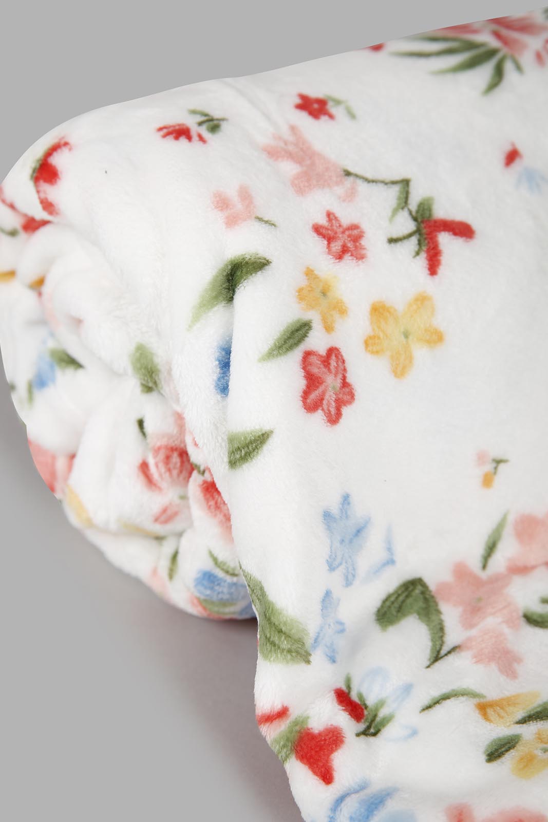 Redtag-Multicoulred-Floral-Printed-Kids-Blanket-Category:Blankets,-Colour:Multicolour,-Deals:New-In,-Filter:Home-Bedroom,-HMW-BED-Blankets,-New-In-HMW-BED,-Non-Sale,-Section:Homewares,-W22A-Home-Bedroom-